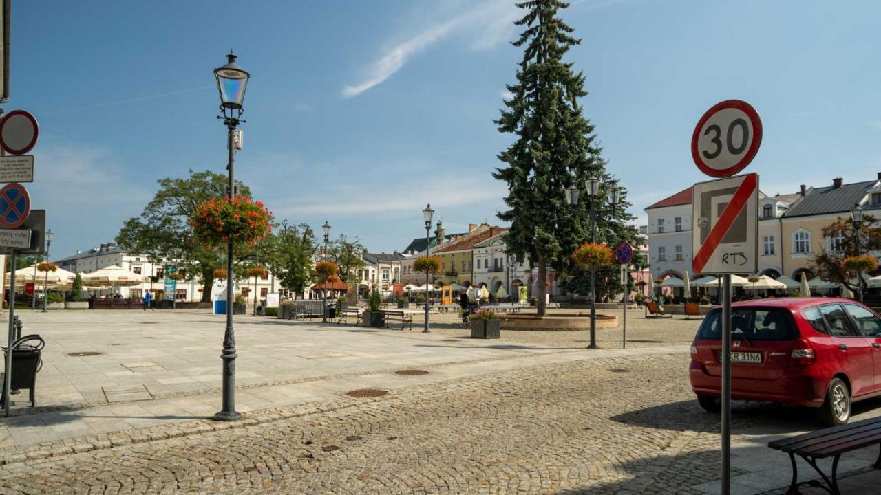 Apartament Rynek 22 Krosno Kültér fotó